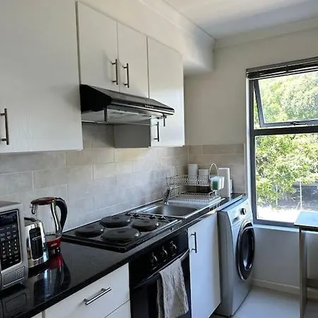 Cozy Rondebosch Apartment Cape Town Exterior photo